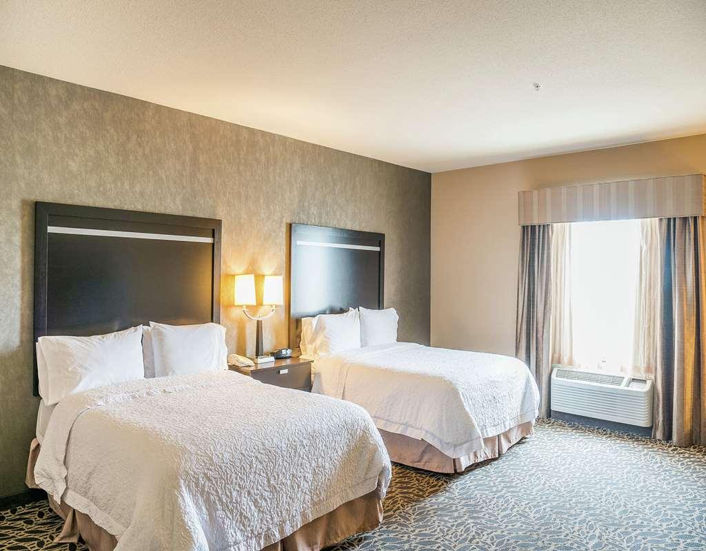 Hampton Inn & Suites Bay City Room photo